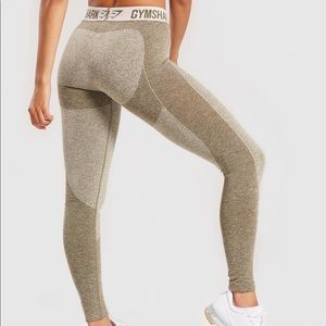 Gymshark Flex Leggings (green)